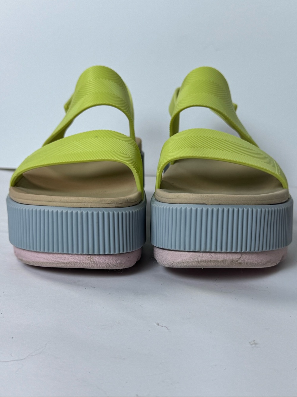 REEF Women's Water Vista Higher Sandals in a lime yellow - Size 7 - Picture 5 of 11